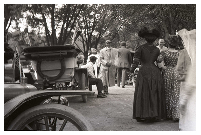 Scene from the Washington Times Sociability Auto Run of May 24, 1910